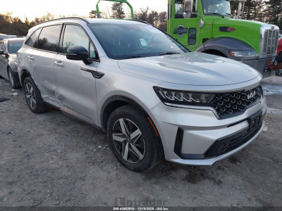 Kia Sorento 2022 5XYRL4LC2NG127863
