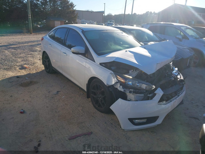 Ford Focus 2016 VIN 1FADP3F20GL200740