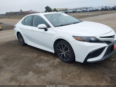 Toyota Camry 2021 4T1G11AK2MU596997
