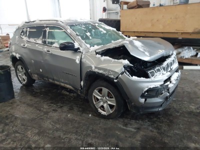 Jeep Compass 2022 VIN 3C4NJDBB4NT136733