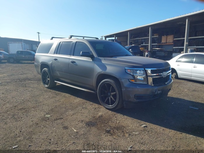 Chevrolet Suburban 2016 VIN 1GNSCHKC3GR113654