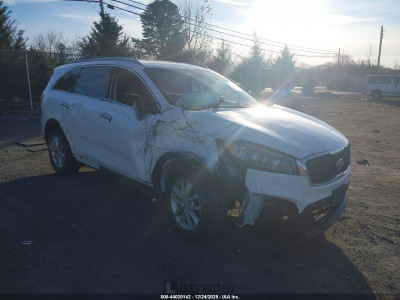 Kia Sorento 2018 5XYPGDA35JG341562
