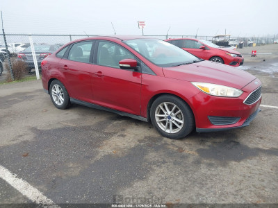 Ford Focus 2015 1FADP3F28FL327279