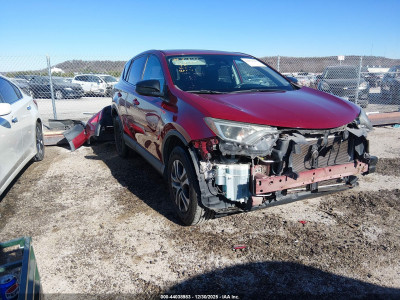Toyota Rav4 2018 2T3BFREV7JW753327