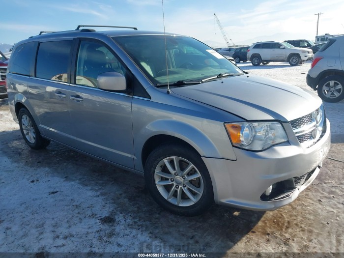 Dodge Grand caravan 2019 VIN 2C4RDGCG4KR660564