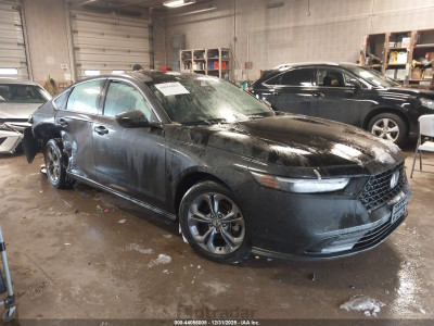Honda Accord 2024 1HGCY1F32RA059248