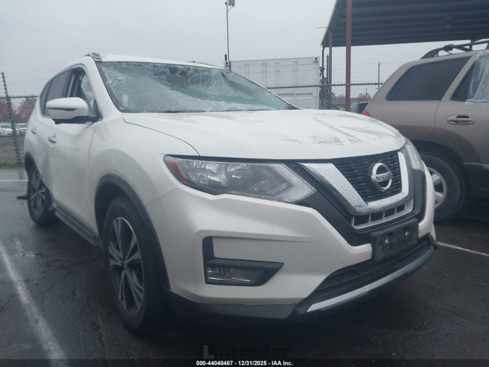 Nissan Rogue 2017 VIN JN8AT2MT0HW393068