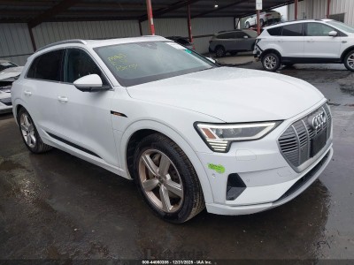 Audi E-tron 2019 VIN WA1LAAGE1KB023810