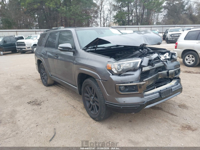 Toyota 4runner 2021 VIN JTEJU5JR1M5882657