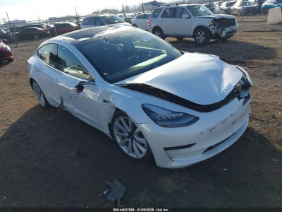 Tesla Model 3 2020 5YJ3E1EA2LF738040