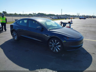 Tesla Model 3 2025 5YJ3E1EA1SF045233