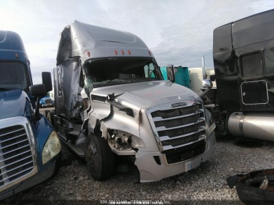 Freightliner New cascadia 126 2018 3AKJHHDR8JSKB5557
