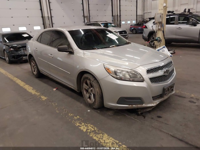 Chevrolet Malibu 2013 VIN 1G11B5SA7DF145114