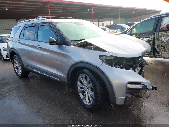Ford Explorer 2021 VIN 1FMSK8FH2MGB69556