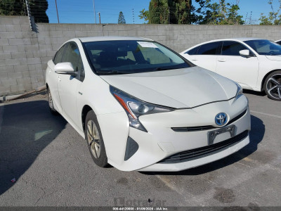 Toyota Prius 2016 JTDKBRFUXG3516697