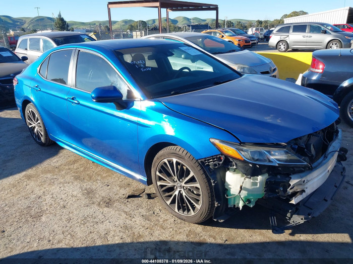 Toyota Camry 2018 VIN 4T1B11HK6JU050179