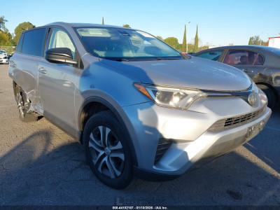 Toyota Rav4 2018 JTMZFREV7JJ176893