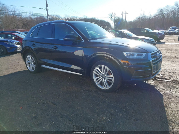 Audi Q5 2018 VIN WA1BNAFY2J2090636