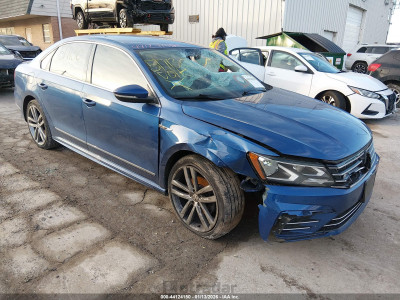 Volkswagen Passat 2017 1VWDT7A36HC073746