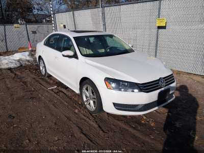Volkswagen Passat 2014 1VWBT7A33EC087106
