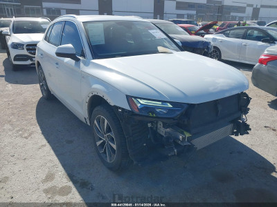 Audi Q5 2023 WA1EAAFY9P2160778