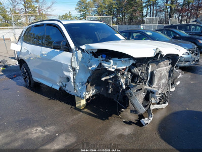 BMW X5 2022 5YMJU0C07N9M18232