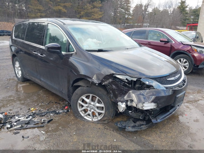 Chrysler Pacifica 2017 2C4RC1DG2HR609295