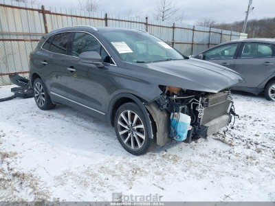 Lincoln Mkc 2019 VIN 5LMCJ3D9XKUL22461
