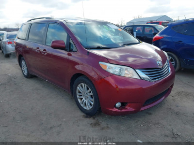 Toyota Sienna 2014 5TDYK3DCXES513778
