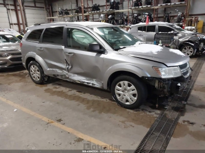 Dodge Journey 2018 3C4PDCAB0JT444746