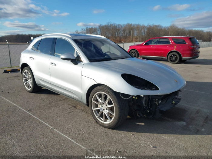 Porsche Macan 2015 VIN WP1AB2A55FLB51202