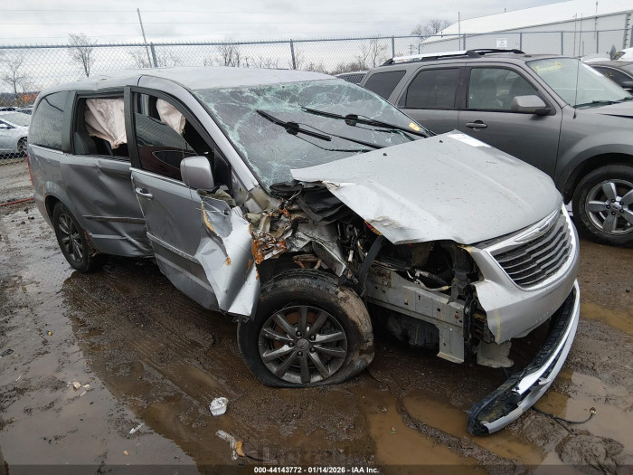 Chrysler Town & country 2015 VIN 2C4RC1HG7FR525478