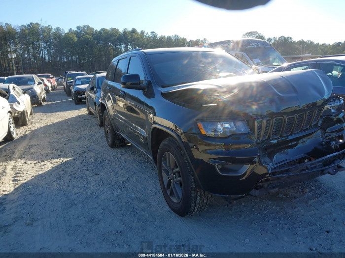 Jeep Grand cherokee 2017 VIN 1C4RJEAG2HC685528