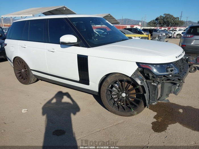 Land rover RANGE ROVER 2018 VIN SALGS2SV2JA515180