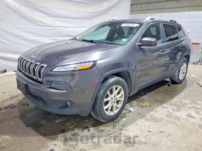 Jeep Grand cher 2015 VIN 1C4PJMCB7FW625713
