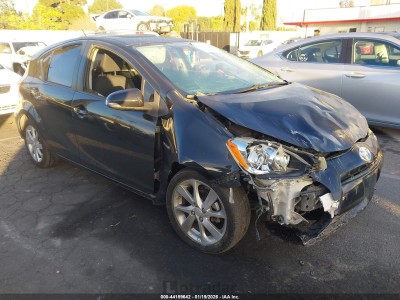 Toyota Prius c 2012 VIN JTDKDTB38C1027063