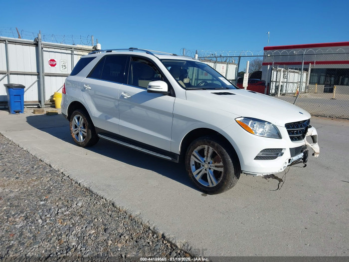 Mercedes-benz M-klasse 2015 VIN 4JGDA5HB6FA609397