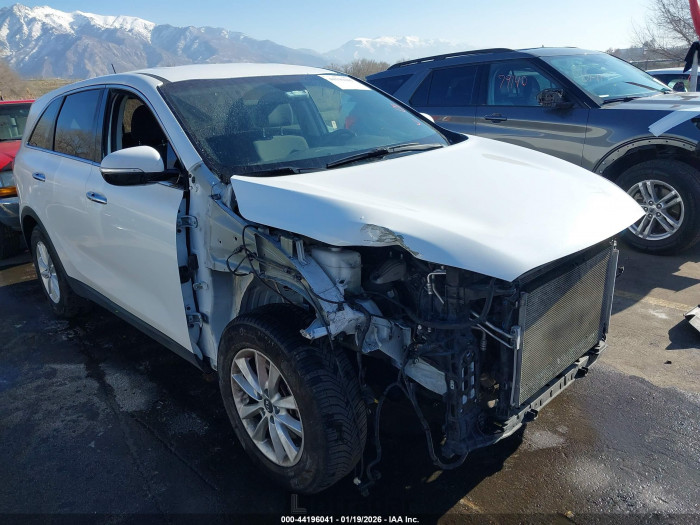 Kia Sorento 2020 VIN 5XYPG4A58LG631735