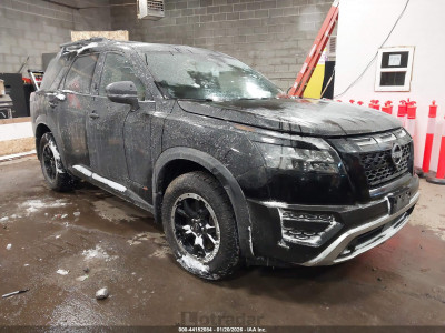 Nissan Pathfinder 2025 5N1DR3BD9SC215625