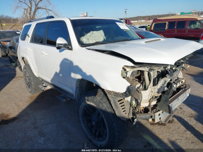 Toyota 4runner 2018 JTEBU5JR5J5579574
