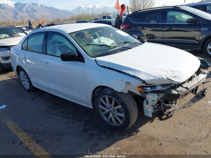 Volkswagen Jetta 2015 VIN 3VWD17AJ1FM412428