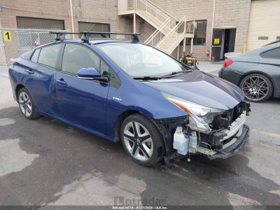 Toyota Prius 2016 JTDKARFU8G3521755