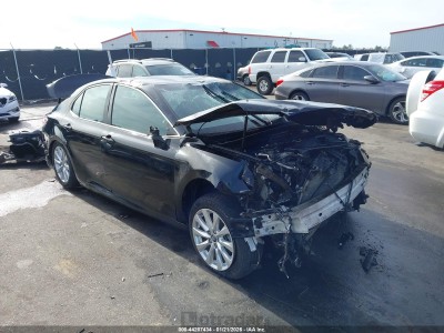 Toyota Camry 2018 4T1B11HK2JU017826