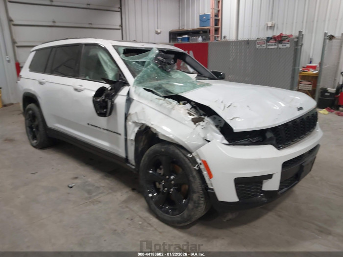 Jeep Grand cherokee 2025 VIN 1C4RJKAG4S8715900