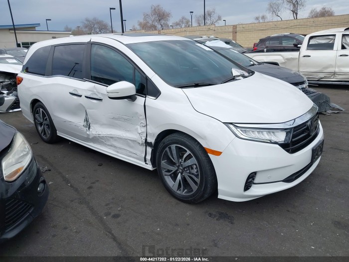 Honda Odyssey 2024 VIN 5FNRL6H89RB035615