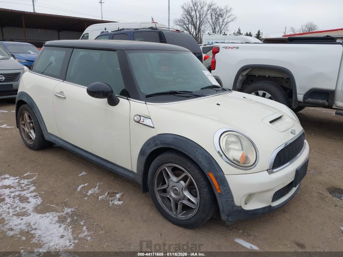Mini Cooper 2008 VIN WMWMF73538TV36450