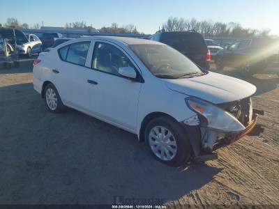 Nissan Versa 2017 3N1CN7AP2HL837790