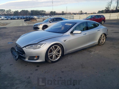 Tesla Model s 2015 5YJSA1H10FFP17694