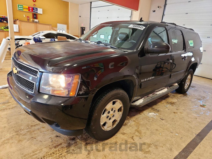 Chevrolet Suburban 2014 VIN 1GNSKJE71ER117191