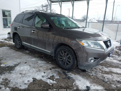 Nissan Pathfinder 2015 5N1AR2MM8FC619855
